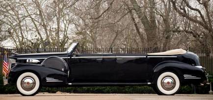 Fleetwood_Cadillac_90_V16_Presidential_Convertible_Parade_Limousine_1938_02