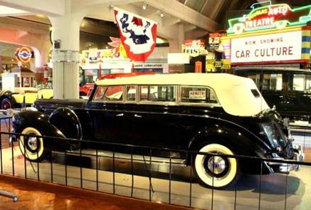 1939 Lincoln 'Sunshine Special' presidential limousine was used by presidents Franklin D. Roosevelt and Harry S. Truman 0e