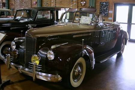 1941 Packard Model 1900 '110' Special 02